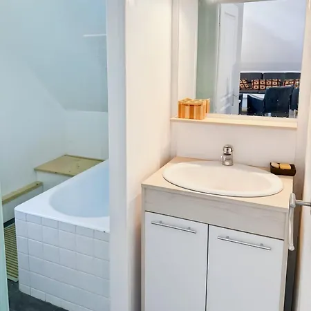 Semesterbostad La Maison Hortensias - 6pers